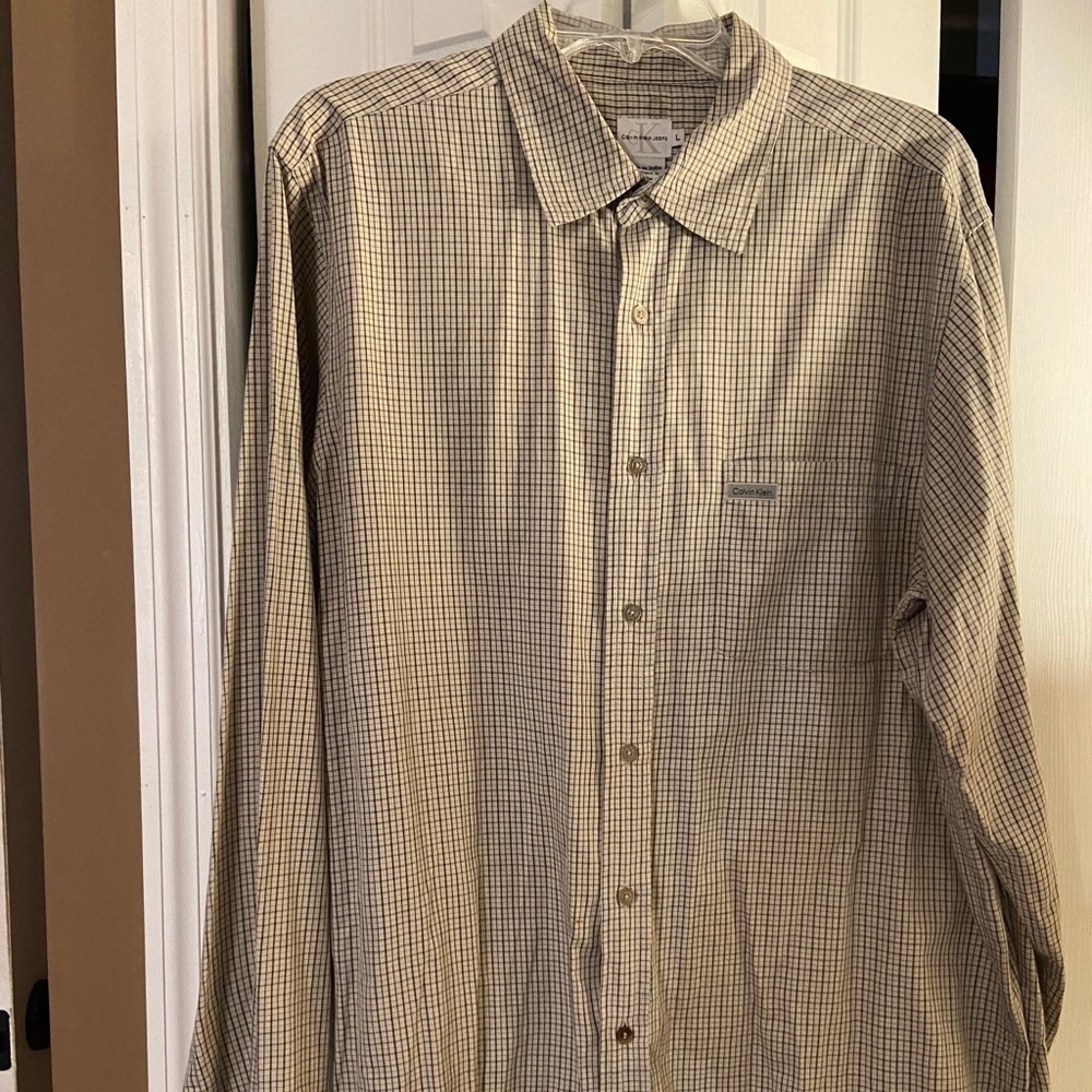 CALVIN KLIEN BUTTON DOWN O